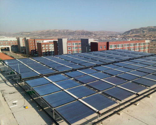 山西临县中学太阳能热水设备（61吨）