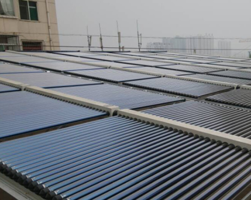 太原市西华苑洗浴中心太阳能热水设备（20吨）